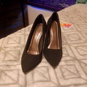 Black stiletto Heels